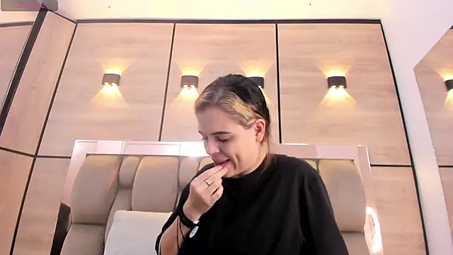 dorothy vegga online show from November 2025 02:22:02 AM