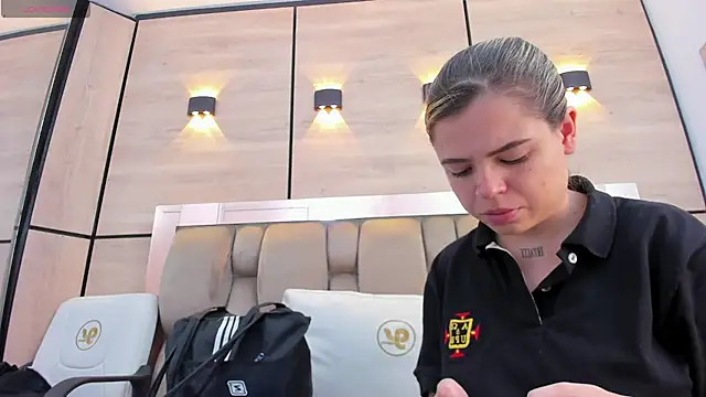 dorothy vegga online show from February 2026 04:00:02 AM