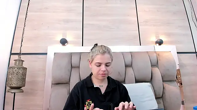 dorothy vegga online show from April 2026 03:52:02 AM