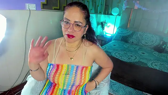 maria paulac online show from October 2025 05:10:02 AM