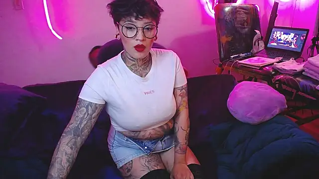 Snapshot of tatouagendecouple chatting on September 2025 12:33:01 AM tatouagendecouple online show from September 2025 12:33:01 AM
