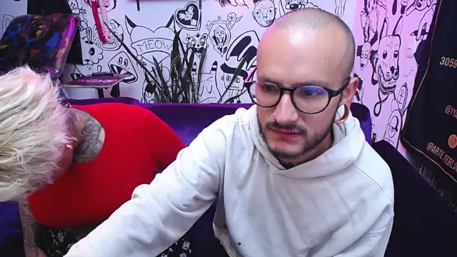 Snapshot of tatouagendecouple chatting on February 2025 05:49:02 AM tatouagendecouple online show from February 2025 05:49:02 AM