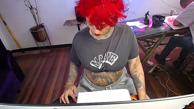 tatouagendecouple online show from November 2025 06:45:02 AM