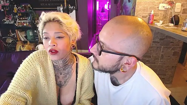 Snapshot of tatouagendecouple chatting on February 2025 02:19:01 AM tatouagendecouple online show from February 2025 02:19:01 AM