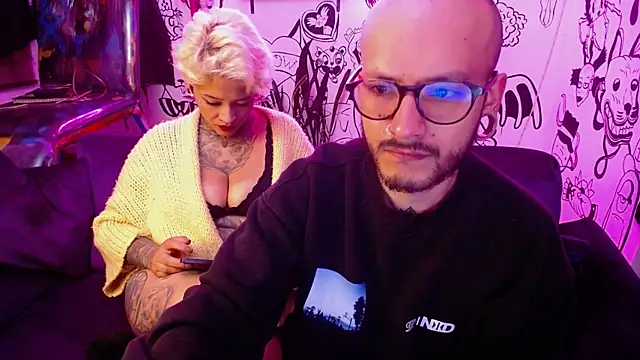 Snapshot of tatouagendecouple chatting on January 2025 05:30:01 AM tatouagendecouple online show from January 2025 05:30:01 AM
