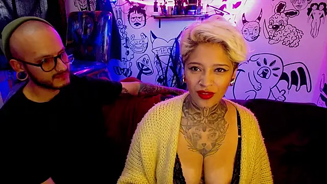 Snapshot of tatouagendecouple chatting on February 2025 09:06:01 PM tatouagendecouple online show from February 2025 09:06:01 PM