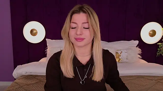 HelenaMorgan online show from November 2025 03:09:02 AM