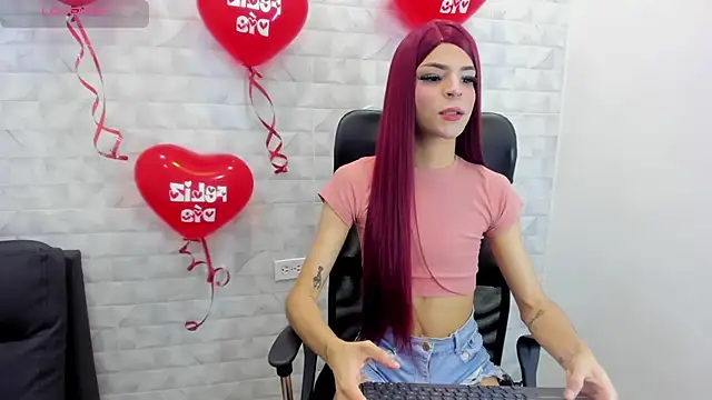 Snapshot of Realbadbxtch chatting on February 2025 10:36:01 PM Realbadbxtch online show from February 2025 10:36:01 PM