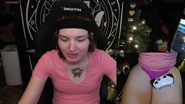 Snapshot of BrandiWRLD_999 chatting on January 2025 06:28:01 PM BrandiWRLD 999 online show from January 2025 06:28:01 PM