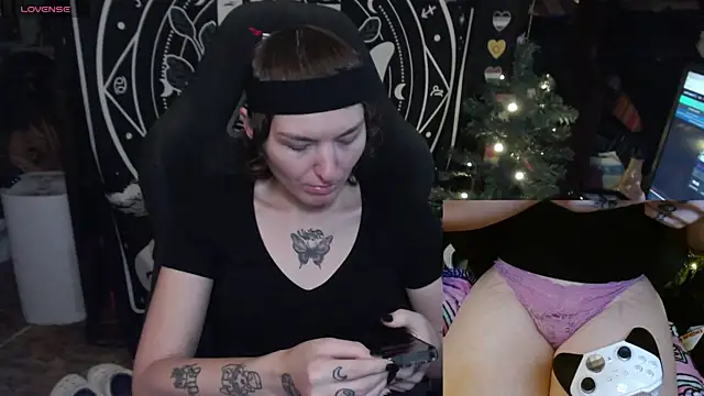 Snapshot of BrandiWRLD_999 chatting on January 2025 06:16:02 PM BrandiWRLD 999 online show from January 2025 06:16:02 PM