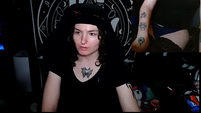 Snapshot of BrandiWRLD_999 chatting on September 2025 06:59:01 PM BrandiWRLD 999 online show from September 2025 06:59:01 PM