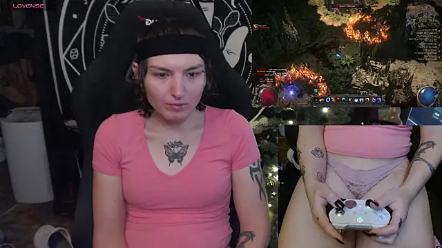 Snapshot of BrandiWRLD_999 chatting on January 2025 06:54:02 PM BrandiWRLD 999 online show from January 2025 06:54:02 PM