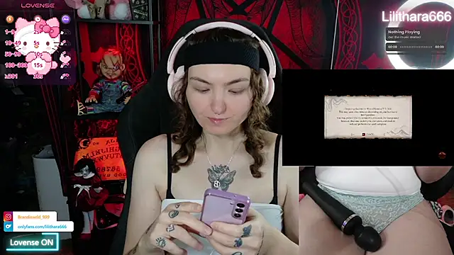 Snapshot of BrandiWRLD_999 chatting on December 2025 08:12:01 PM BrandiWRLD 999 online show from December 2025 08:12:01 PM