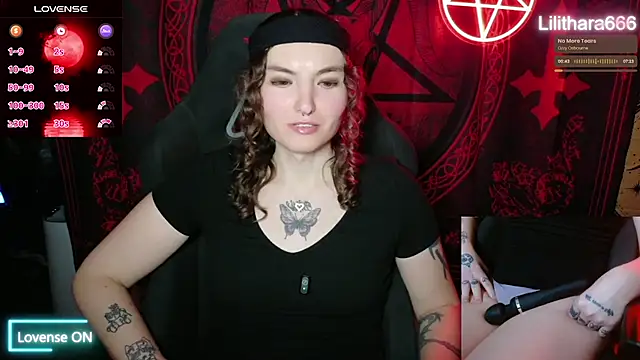 Snapshot of BrandiWRLD_999 chatting on November 2025 01:31:01 AM BrandiWRLD 999 online show from November 2025 01:31:01 AM