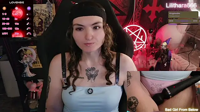 BrandiWRLD 999 online show from July 2026 04:14:01 PM