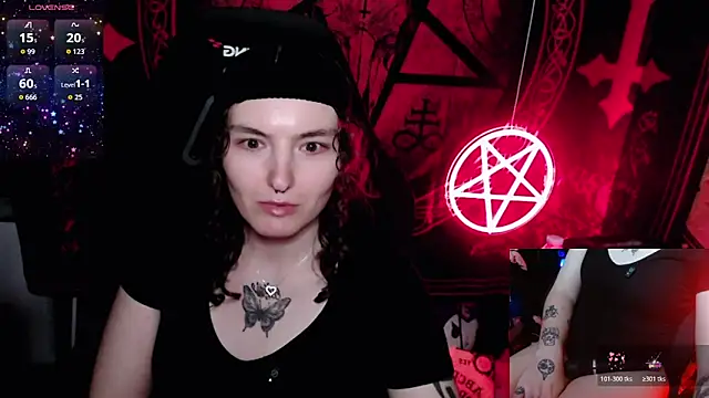 Snapshot of BrandiWRLD_999 chatting on October 2025 06:40:01 PM BrandiWRLD 999 online show from October 2025 06:40:01 PM