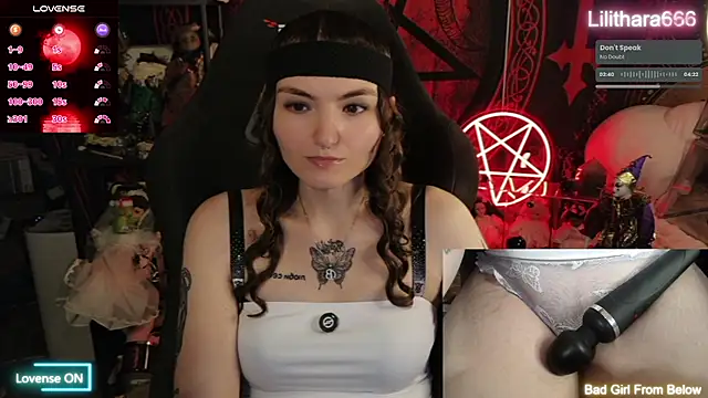 BrandiWRLD 999 online show from May 2026 06:17:01 PM