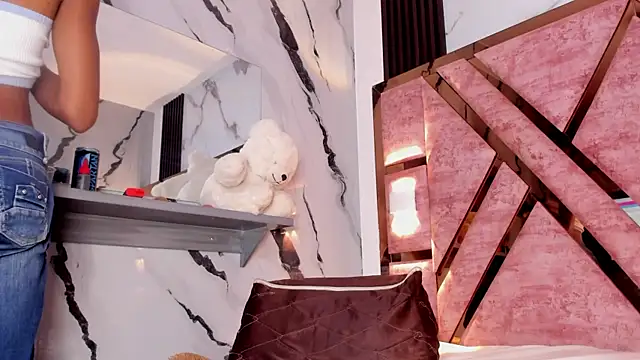 tifany bigdick online show from December 2025 06:58:02 PM