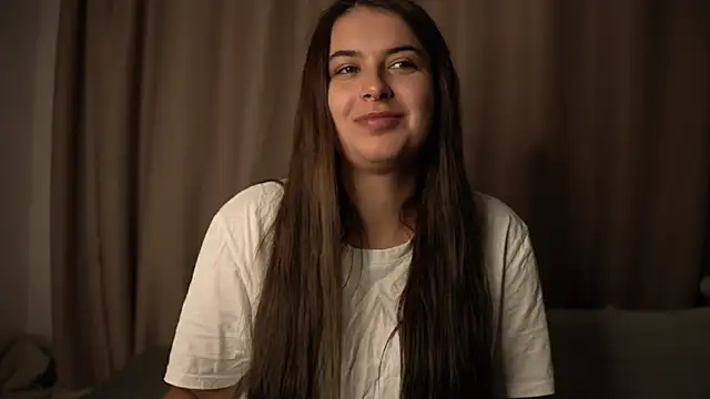 elisa moon online show from November 2025 12:10:02 PM