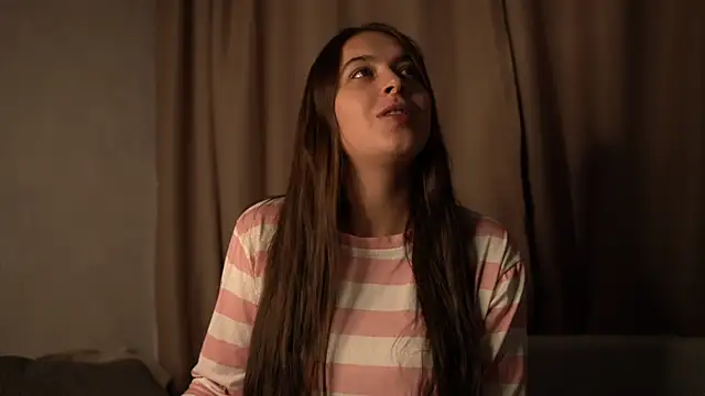 elisa moon online show from October 2025 11:51:02 AM