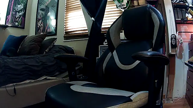 slutty guy12 online show from March 2025 08:21:02 PM