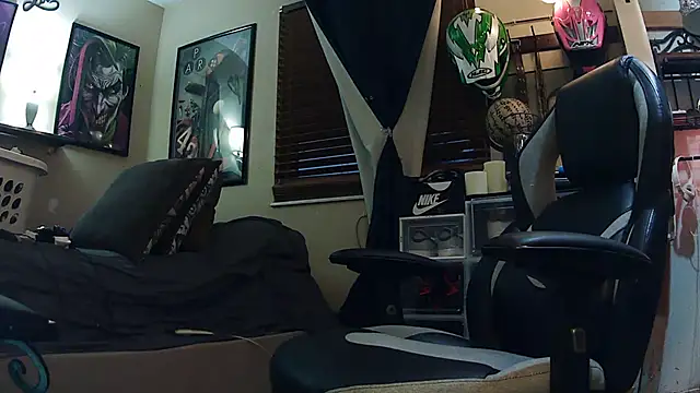 slutty guy12 online show from March 2025 12:10:02 AM