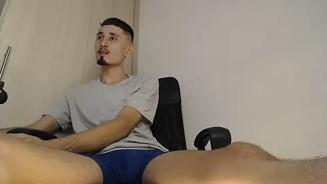 enzo 0814 online show from February 2025 04:54:01 AM