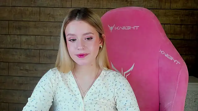 MilanaBalmain online show from March 2026 04:26:02 PM