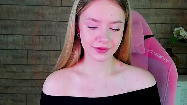 MilanaBalmain online show from October 2025 04:36:01 AM