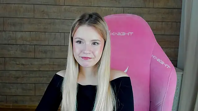 MilanaBalmain online show from March 2026 04:28:01 AM