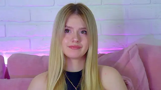 MilanaBalmain online show from February 2026 07:54:01 PM