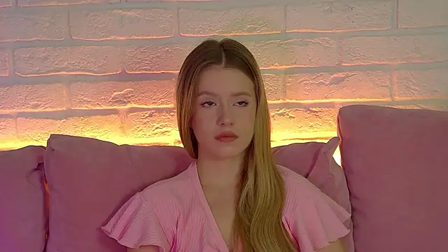 MilanaBalmain online show from November 2025 04:28:01 AM