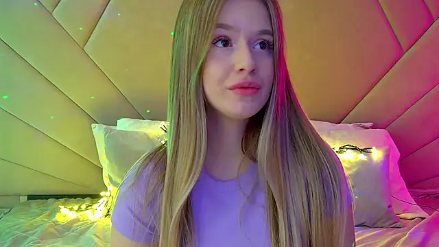 MilanaBalmain online show from March 2025 08:33:02 AM