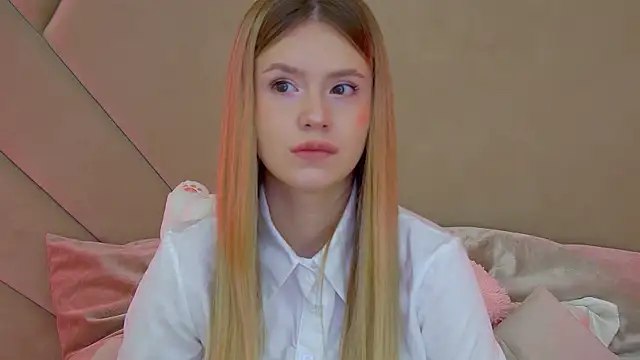 MilanaBalmain online show from October 2025 04:14:02 AM