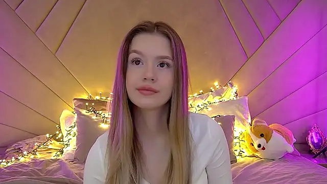 MilanaBalmain online show from March 2025 10:42:01 PM