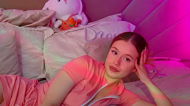 MilanaBalmain online show from March 2025 01:56:01 PM