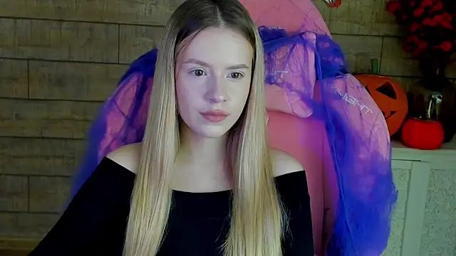 MilanaBalmain online show from November 2025 04:28:01 AM