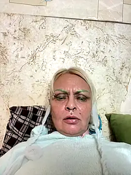 Gardener of Illusions online show from November 2025 12:15:02 AM