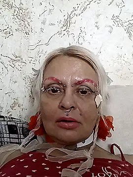 Gardener of Illusions online show from November 2025 12:10:02 AM