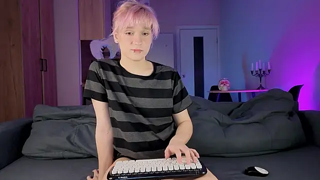 Snapshot of Gregory_Byyrd chatting on February 2026 09:48:02 PM Gregory Byyrd online show from February 2026 09:48:02 PM