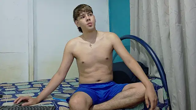 Snapshot of zackmontieel chatting on December 2025 09:15:01 AM zackmontieel online show from December 2025 09:15:01 AM