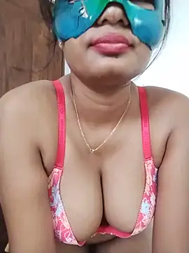 Snapshot of Zaraangle chatting on June 2026 05:40:01 AM Zaraangle online show from June 2026 05:40:01 AM