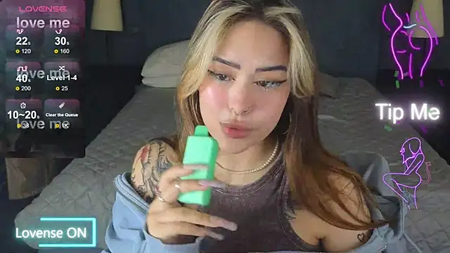 baby  kim online show from November 2025 05:22:02 AM