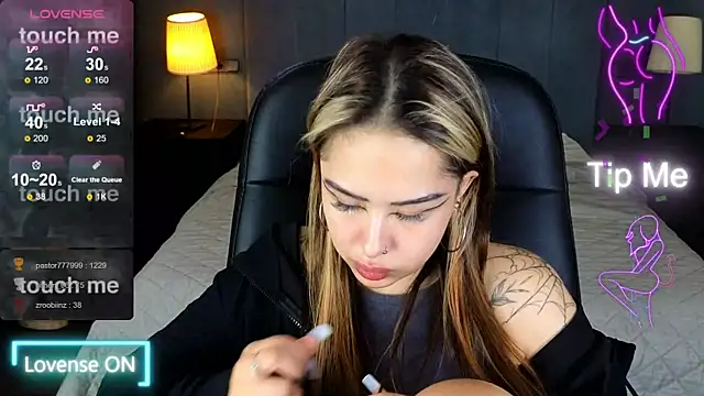 baby  kim online show from November 2025 08:25:02 AM