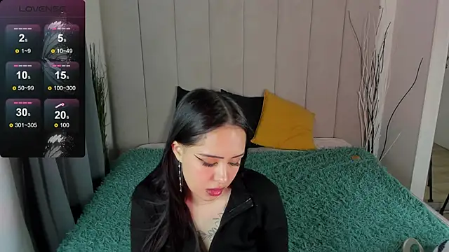 baby  kim online show from February 2025 11:43:01 AM