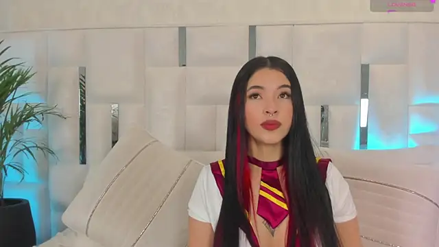 im nika  online show from September 2025 01:16:02 PM