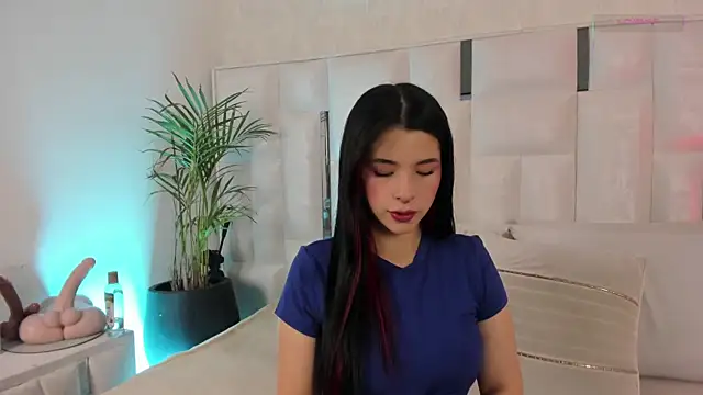 im nika  online show from January 2026 12:53:02 PM