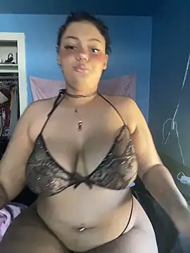 Snapshot of y0urlilgf chatting on March 2026 05:02:01 PM y0urlilgf online show from March 2026 05:02:01 PM