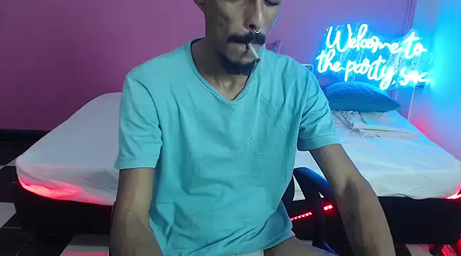 Snapshot of Albertwd420 chatting on January 2025 04:17:01 PM Albertwd420 online show from January 2025 04:17:01 PM