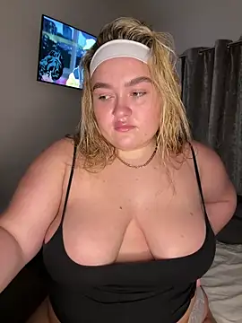 Dolly19x online show from December 2024 10:34:01 PM